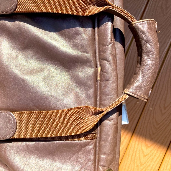 Vintage Soft Leather carry on luggage - Picture 4 of 16